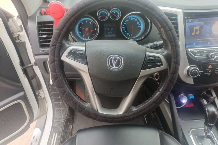 Used CHANGAN CS35 2014 1.6L Automatic Luxury Model China IV Standard Steering Wheel