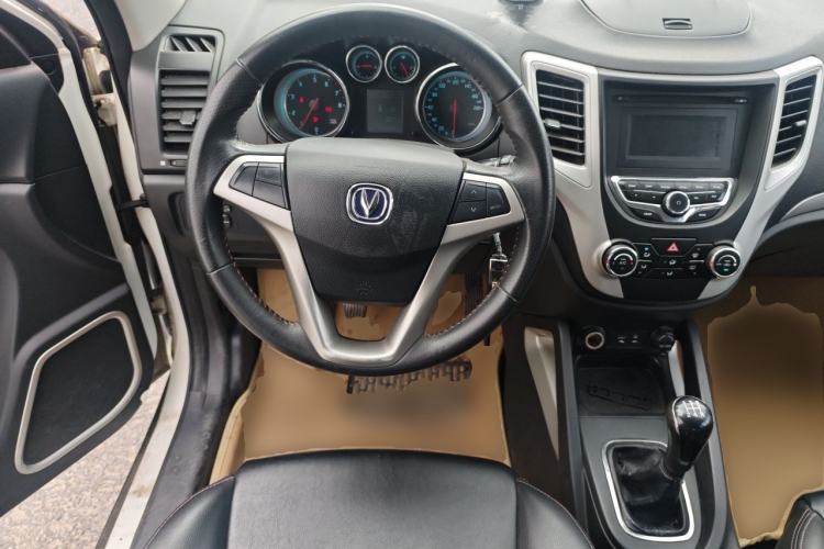 Used CHANGAN CS35 2014 1.6L Manual Luxury Model China V Standard Steering Wheel