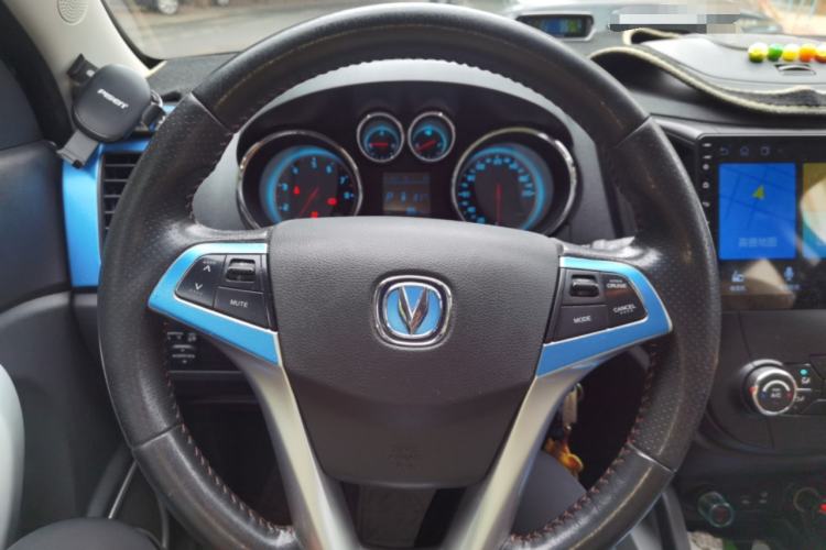Used CHANGAN CS35 2014 1.6L Automatic Luxury Model China IV Standard Steering Wheel