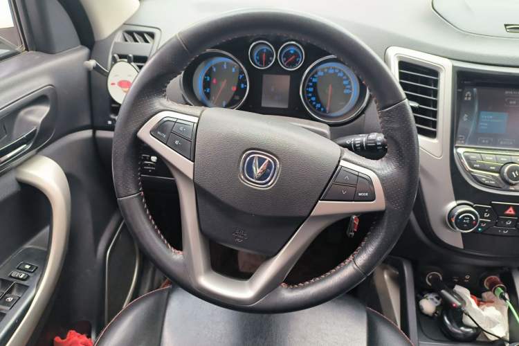 Used CHANGAN CS35 2014 1.6L Manual Luxury Model China IV Standard Steering Wheel