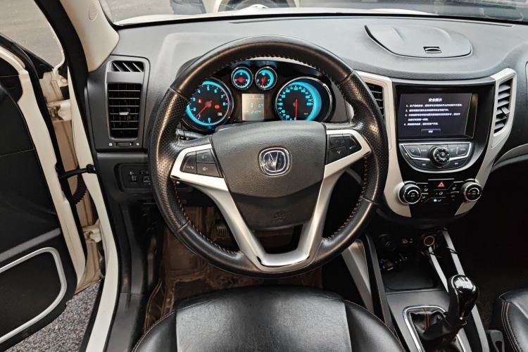 Used CHANGAN CS35 2014 1.6L Manual Luxury Model China IV Standard Steering Wheel