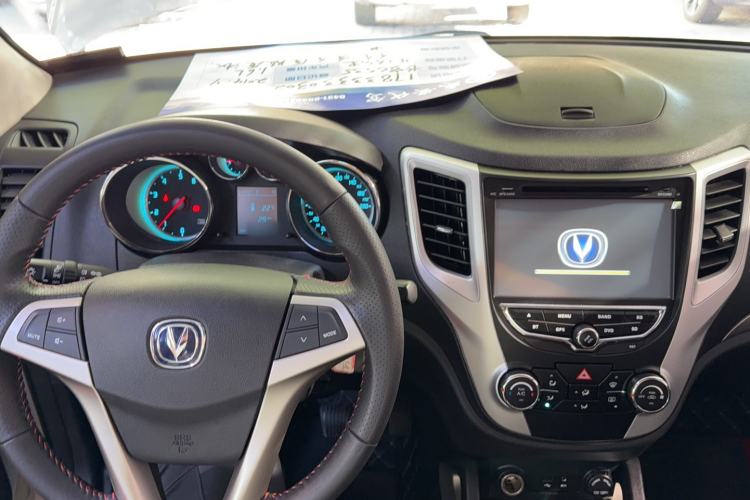 Used CHANGAN CS35 2014 1.6L Manual Luxury Model China IV Standard Steering Wheel