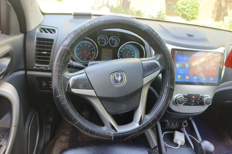 Used CHANGAN CS35 2014 1.6L Manual Luxury Model China IV Standard Steering Wheel