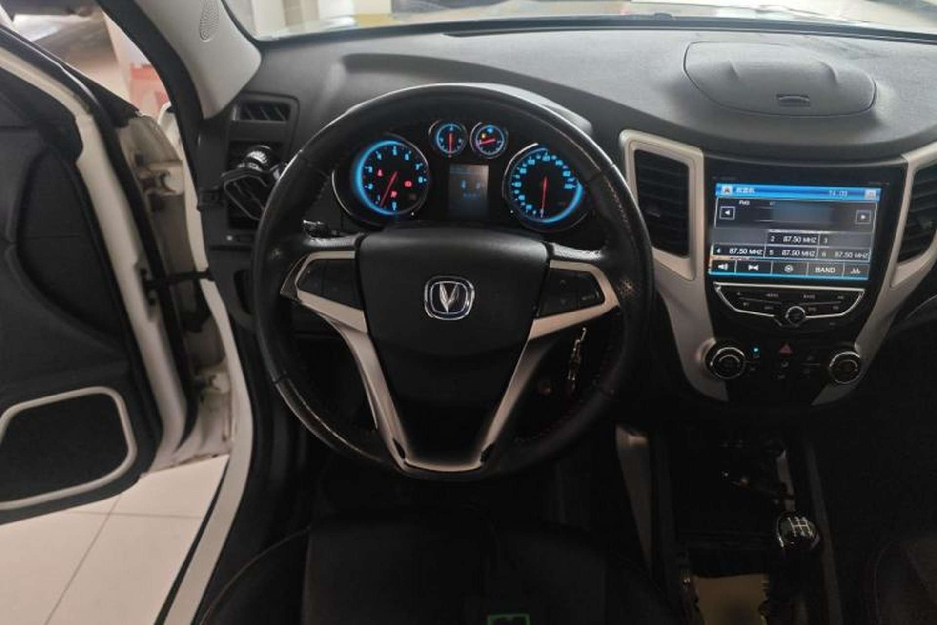 Used CHANGAN CS35 2014 1.6L Manual Luxury Model China IV Standard Steering Wheel