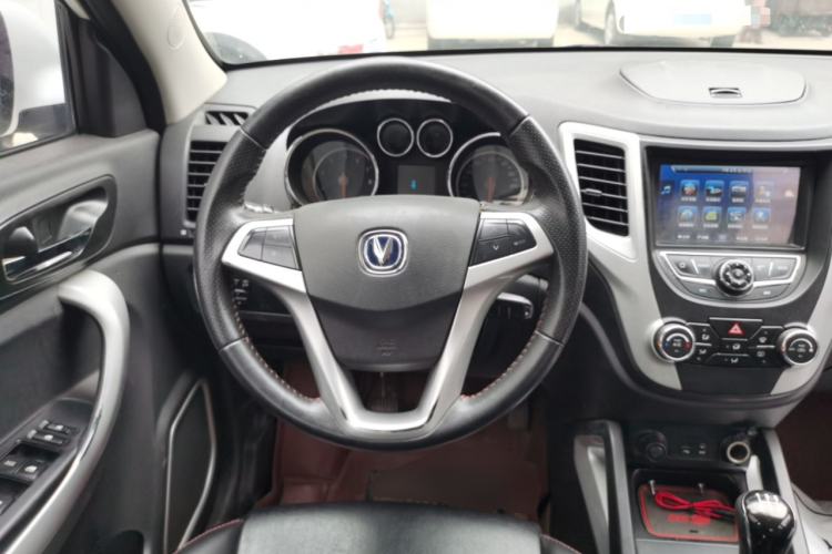 Used CHANGAN CS35 2014 1.6L Manual Luxury Model China V Standard Steering Wheel