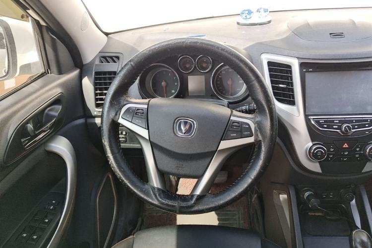 Used CHANGAN CS35 2014 1.6L Automatic Luxury Model China IV Standard Steering Wheel