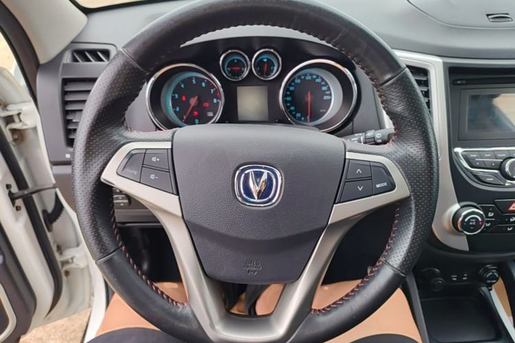 Used CHANGAN CS35 2014 1.6L Manual Luxury Model China IV Standard Steering Wheel