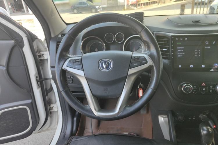 Used CHANGAN CS35 2014 1.6L Automatic Luxury Model China IV Standard Steering Wheel