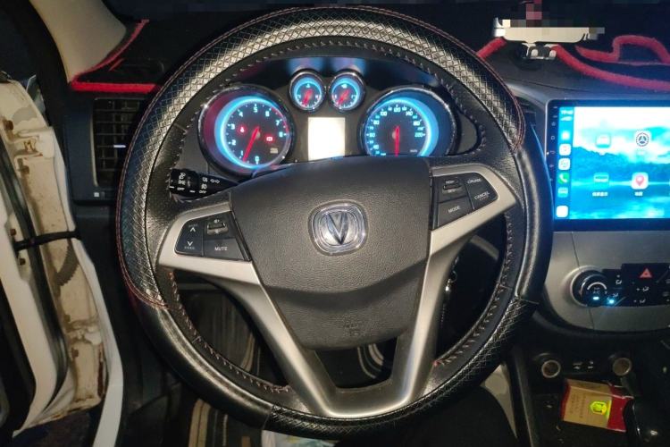 Used CHANGAN CS35 2014 1.6L Automatic Luxury Model China IV Standard Steering Wheel