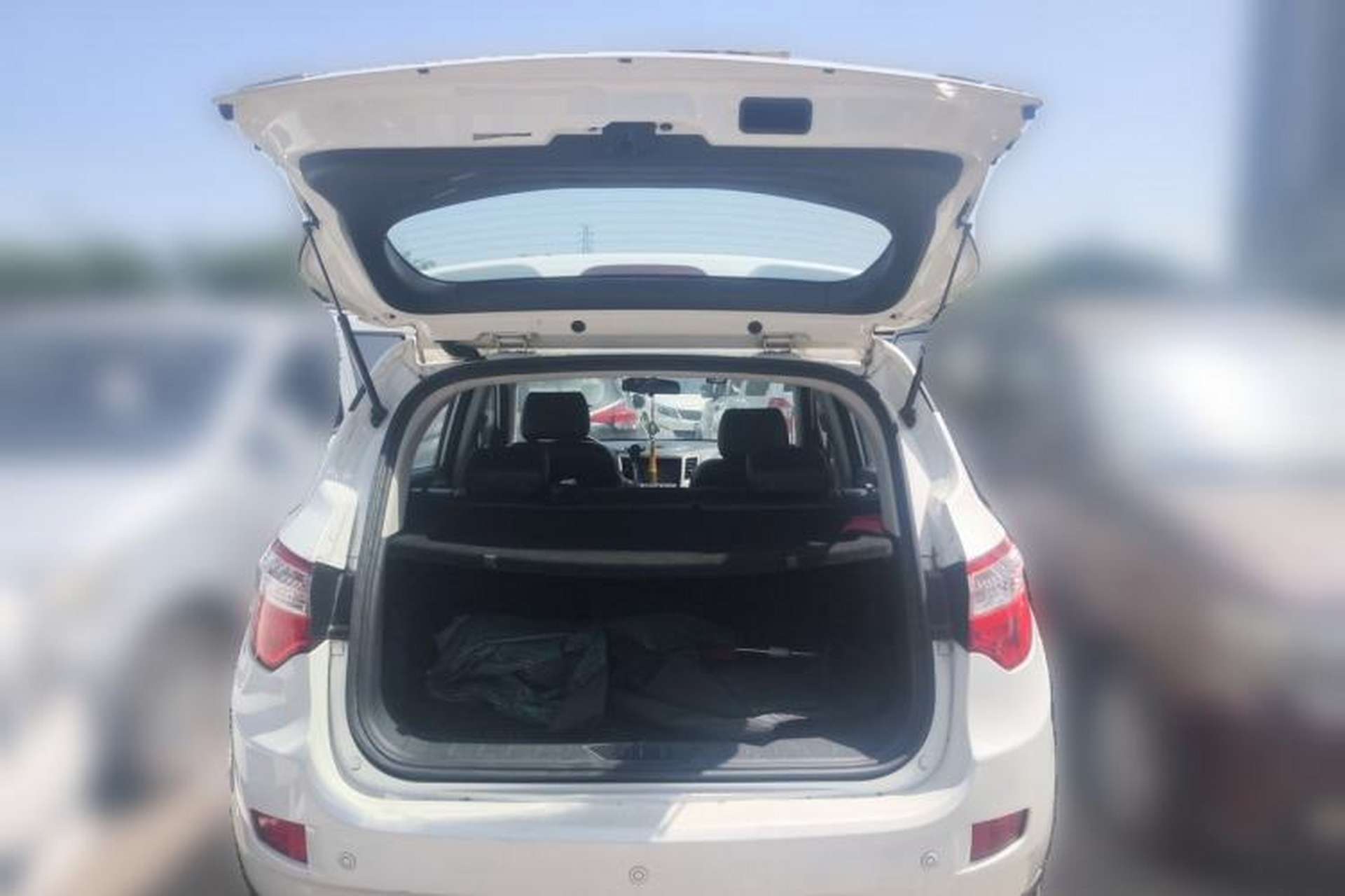 Used CHANGAN CS35 2014 1.6L Automatic Luxury Model China V Standard Trunk