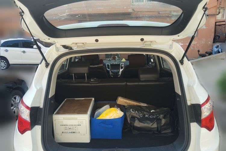 Used CHANGAN CS35 2014 1.6L Manual Luxury Model China IV Standard Trunk