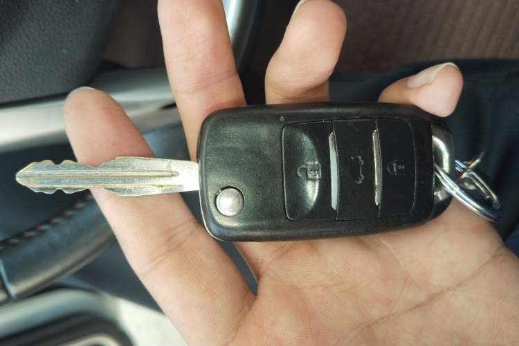 Used CHANGAN CS35 2014 1.6L Manual Luxury Model China IV Standard Vehicle Key