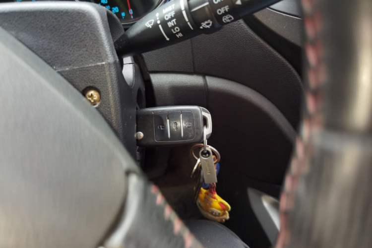 Used CHANGAN CS35 2014 1.6L Automatic Luxury Model China IV Standard Vehicle Key