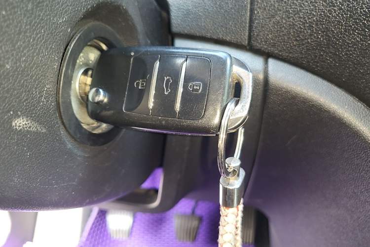 Used CHANGAN CS35 2014 1.6L Manual Luxury Navigation Model China IV Standard Vehicle Key