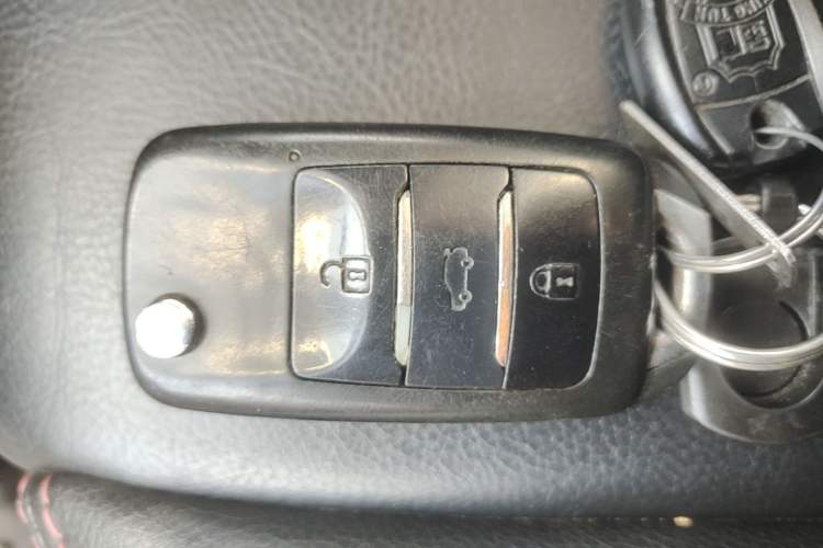 Used CHANGAN CS35 2014 1.6L Manual Luxury Model China IV Standard Vehicle Key