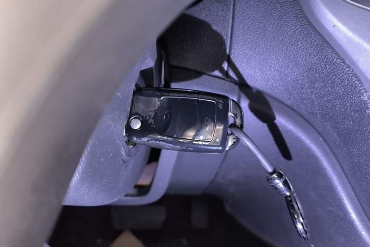 Used CHANGAN CS35 2014 1.6L Automatic Luxury Navigation Model China IV Standard Vehicle Key