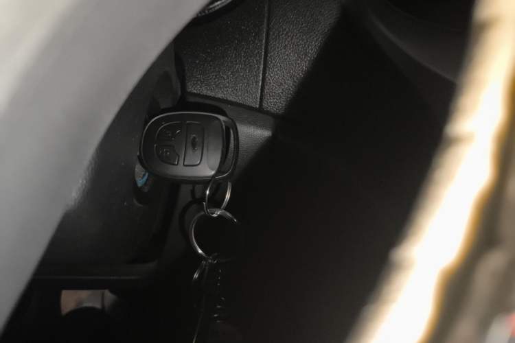 Used CHANGAN CS35 2014 1.6L Automatic Luxury Model China IV Standard Vehicle Key