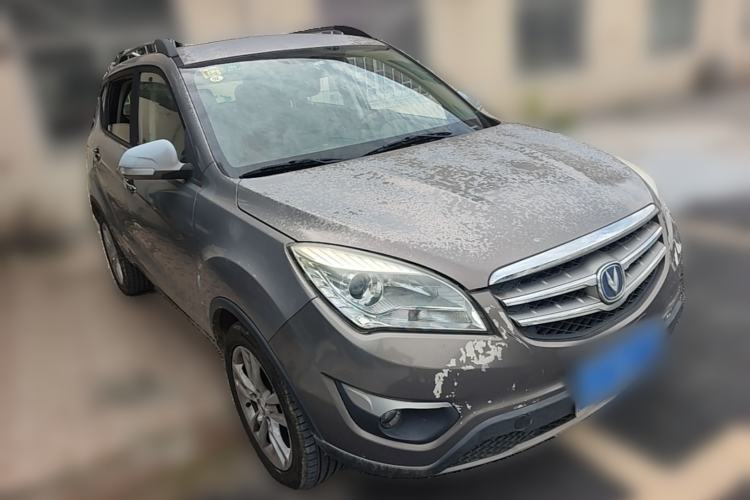 Used CHANGAN CS35 2014 1.6L Automatic Luxury Model China IV Standard Front Right 45 Deg