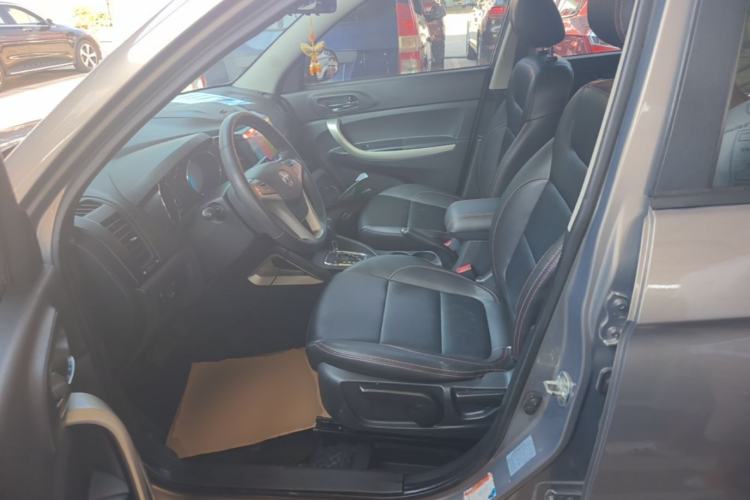 Used CHANGAN CS35 2014 1.6L Automatic Luxury Model China IV Standard Left Front Seat