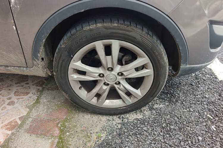 Used CHANGAN CS35 2014 1.6L Automatic Luxury Model China IV Standard Right Front Wheel Hub
