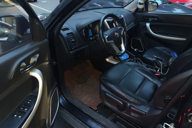 Used CHANGAN CS35 2015 1.6L Manual Luxury Model China IV Standard Driver Seat