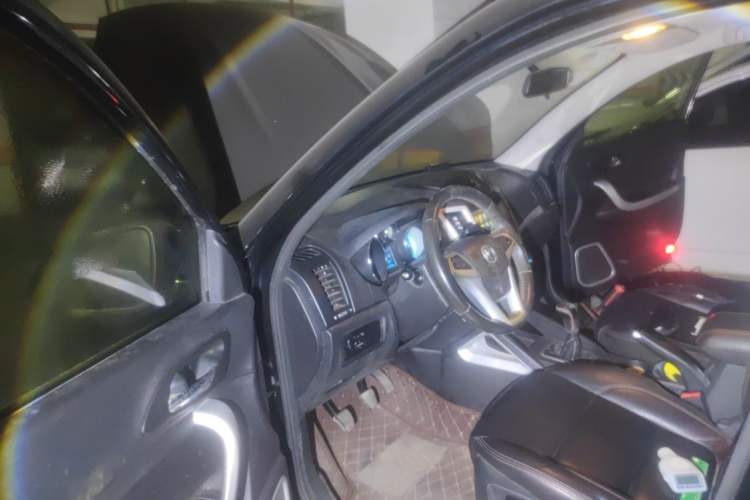 Used CHANGAN CS35 2015 1.6L Manual Luxury Model China IV Standard Driver Seat