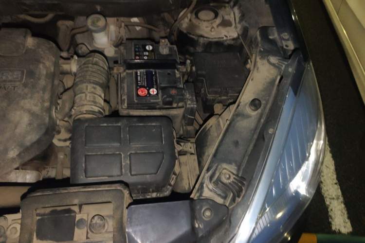 Used CHANGAN CS35 2015 1.6L Manual Luxury Model China IV Standard Engine Bay Left