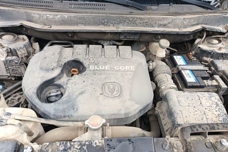 Used CHANGAN CS35 2015 1.6L Manual Luxury Model China IV Standard Engine Bay