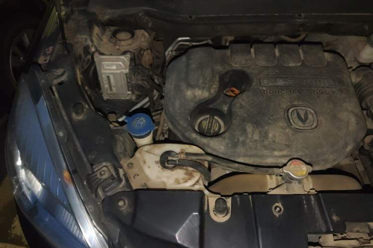 Used CHANGAN CS35 2015 1.6L Manual Luxury Model China IV Standard Engine Bay Right