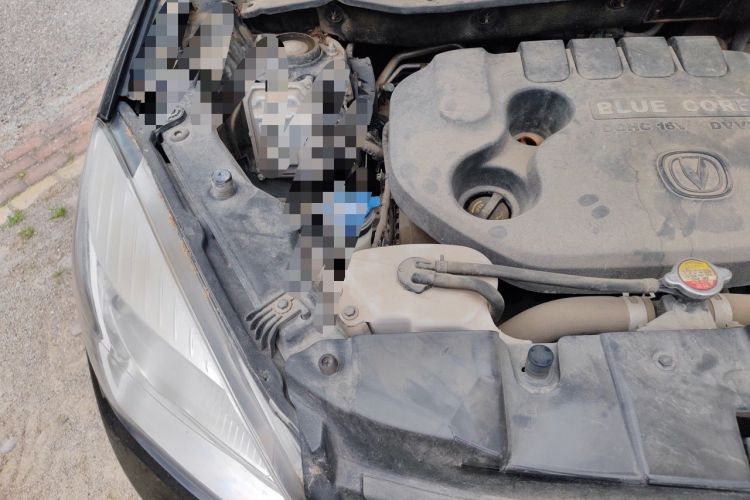 Used CHANGAN CS35 2015 1.6L Automatic Luxury Model China V Standard Engine Bay Right
