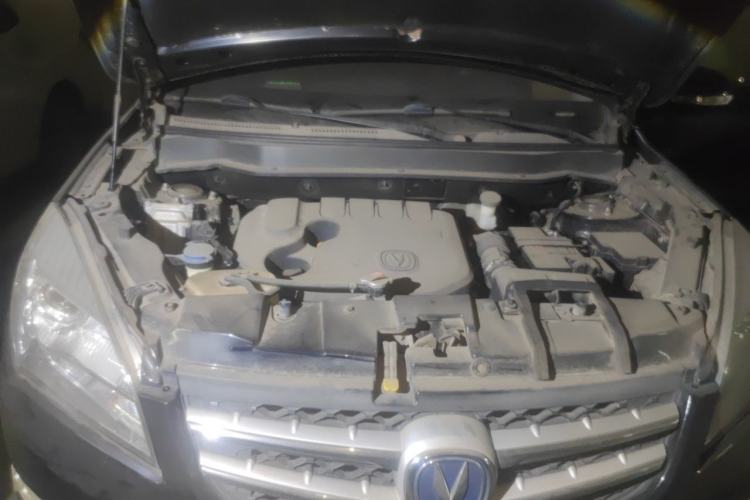Used CHANGAN CS35 2015 1.6L Manual Luxury Model China IV Standard Engine Bay