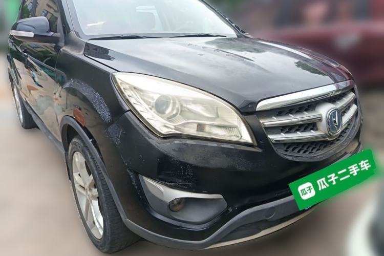 Used CHANGAN CS35 2015 1.6L Manual Luxury Model China IV Standard Front Right 45 Deg