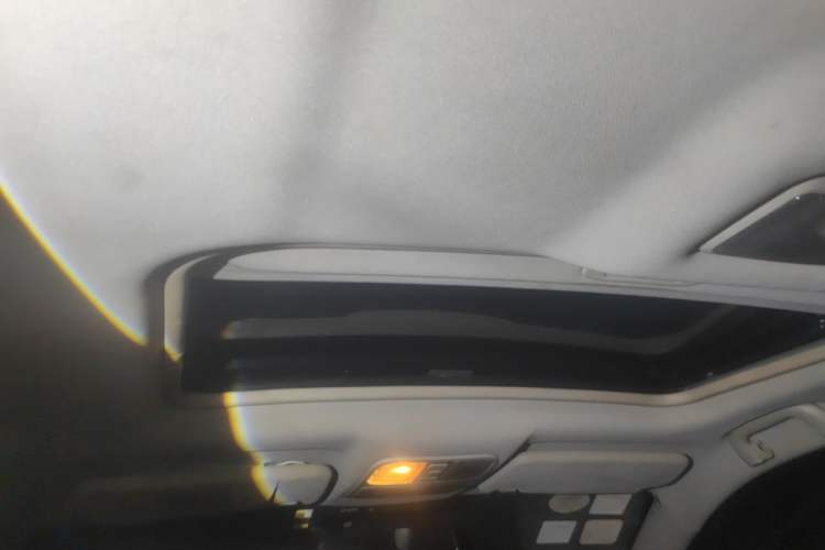 Used CHANGAN CS35 2015 1.6L Manual Luxury Model China IV Standard Headliner