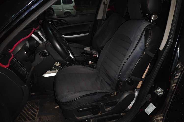 Used CHANGAN CS35 2015 1.6L Manual Luxury Model China IV Standard Left Front Seat