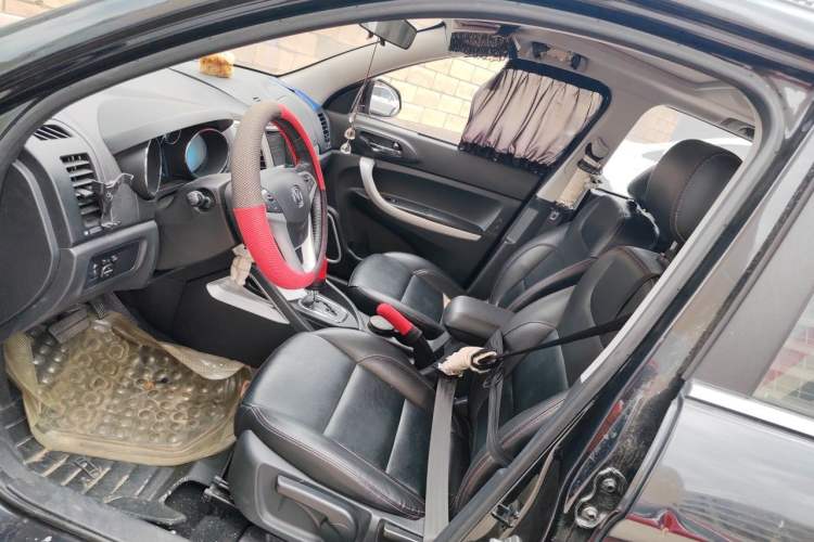 Used CHANGAN CS35 2015 1.6L Automatic Luxury Model China V Standard Left Front Seat