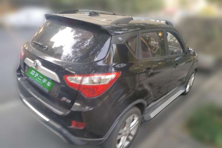 Used CHANGAN CS35 2015 1.6L Manual Luxury Model China IV Standard Rear Right 45 Deg