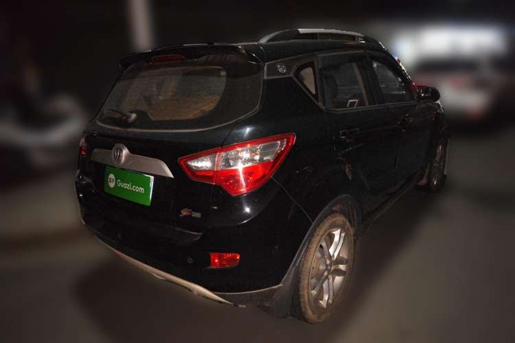 Used CHANGAN CS35 2015 1.6L Manual Luxury Model China IV Standard Rear Right 45 Deg