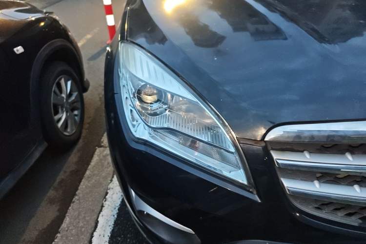 Used CHANGAN CS35 2015 1.6L Manual Luxury Model China IV Standard Right Front Headlight