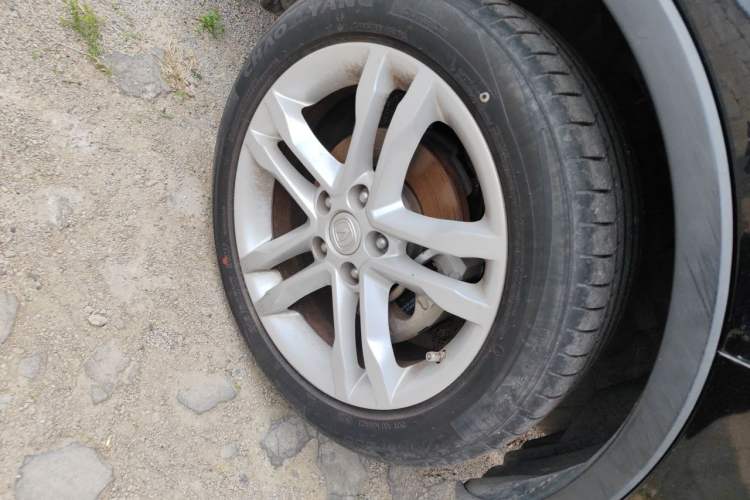 Used CHANGAN CS35 2015 1.6L Automatic Luxury Model China V Standard Right Front Wheel Hub