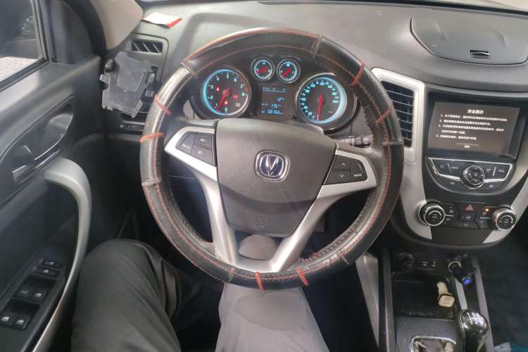Used CHANGAN CS35 2015 1.6L Manual Luxury Model China IV Standard Steering Wheel