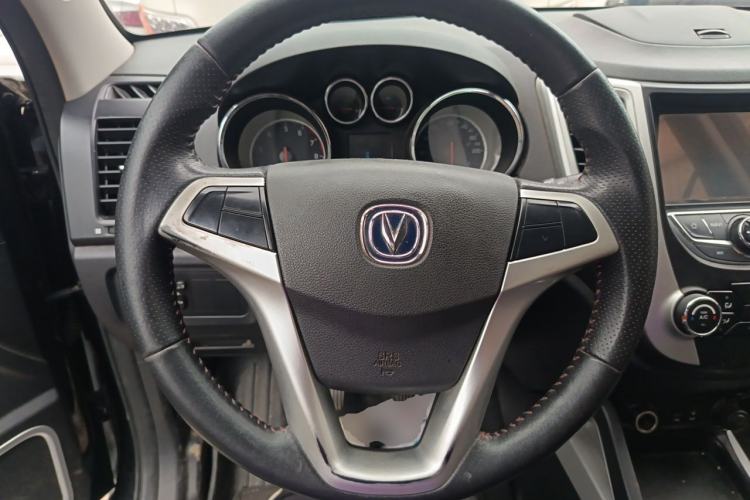 Used CHANGAN CS35 2015 1.6L Manual Luxury Model China IV Standard Steering Wheel