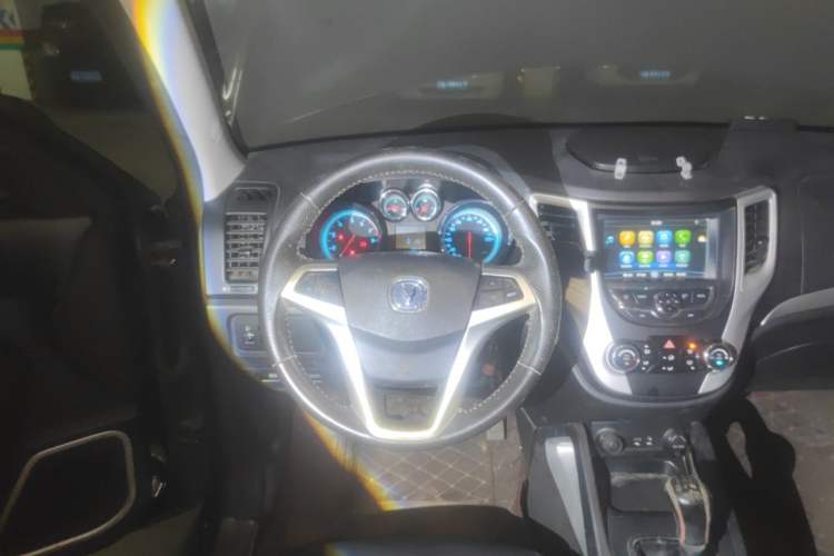 Used CHANGAN CS35 2015 1.6L Manual Luxury Model China IV Standard Steering Wheel
