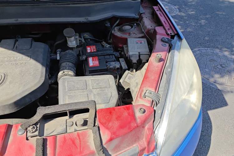 Used CHANGAN CS35 2015 1.6L Manual Luxury Model China IV Standard Engine Bay Left