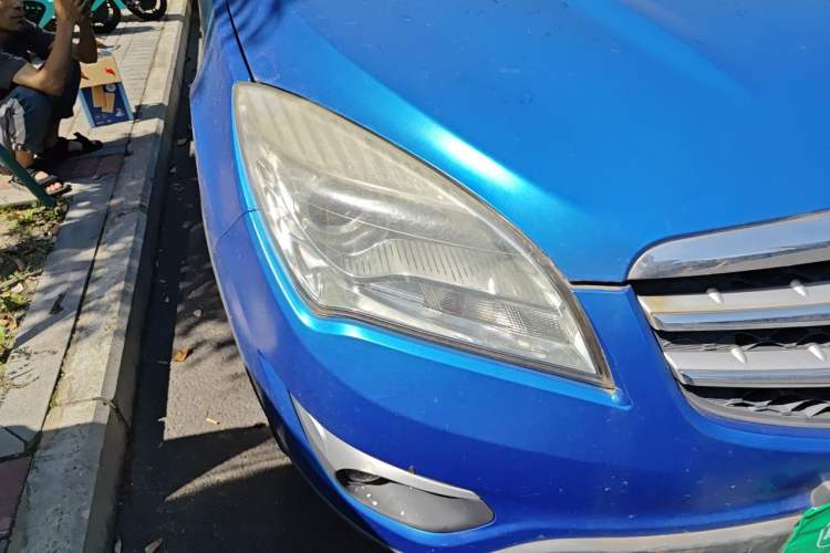 Used CHANGAN CS35 2015 1.6L Manual Luxury Model China IV Standard Right Front Headlight