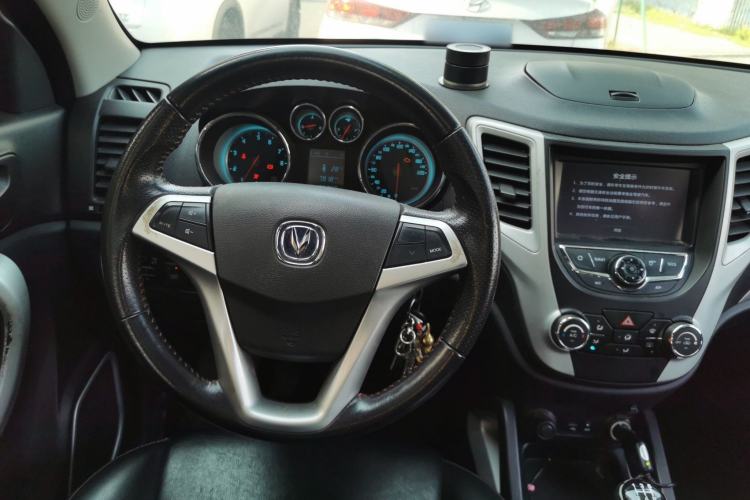 Used CHANGAN CS35 2015 1.6L Manual Luxury Model China IV Standard Steering Wheel