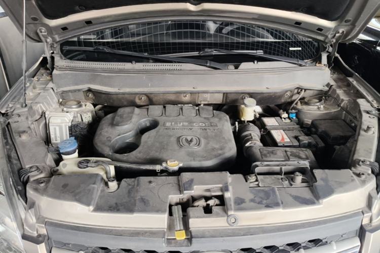 Used CHANGAN CS35 2015 1.6L Manual Luxury Model China IV Standard Engine Bay