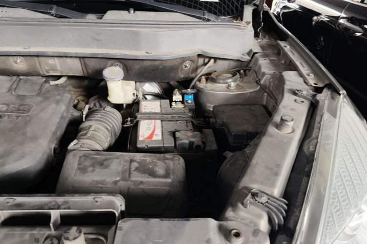 Used CHANGAN CS35 2015 1.6L Manual Luxury Model China IV Standard Engine Bay Left
