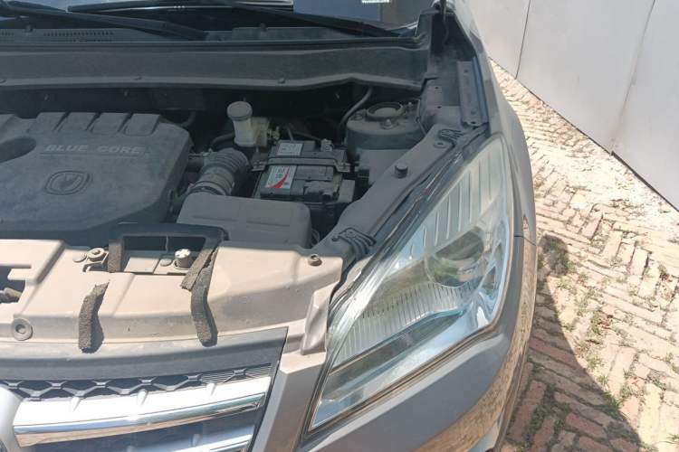 Used CHANGAN CS35 2015 1.6L Manual Luxury Model China IV Standard Engine Bay Left
