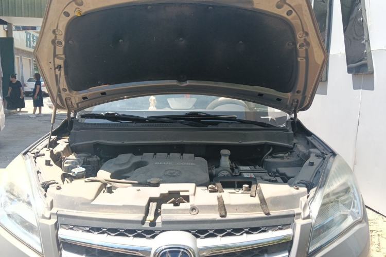 Used CHANGAN CS35 2015 1.6L Manual Luxury Model China IV Standard Engine Bay