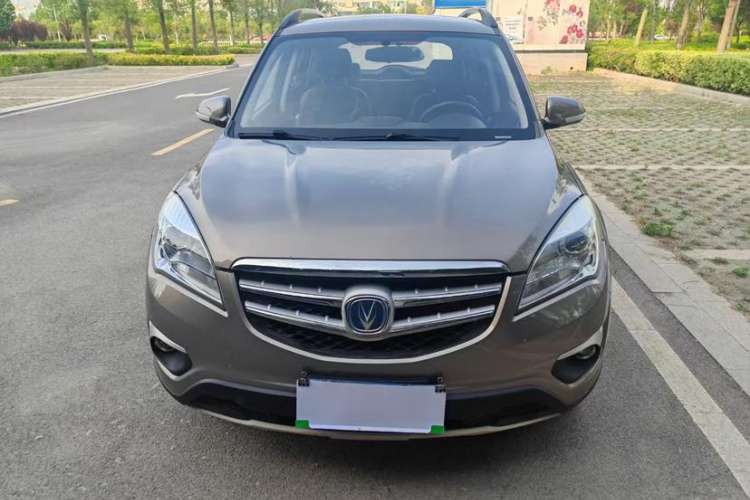 Used CHANGAN CS35 2015 1.6L Manual Luxury Model China IV Standard Exterior 1
